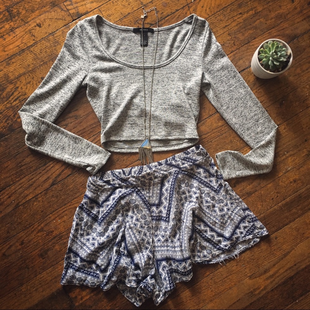 SOLD Forever 21 Gray Marled Long Sleeve Crop Top S